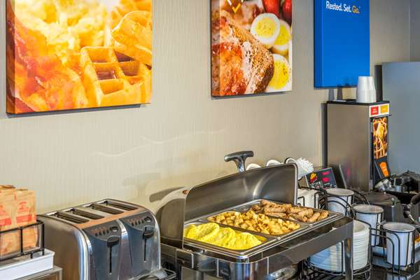 Amenities - Comfort Inn Winnipeg Airport