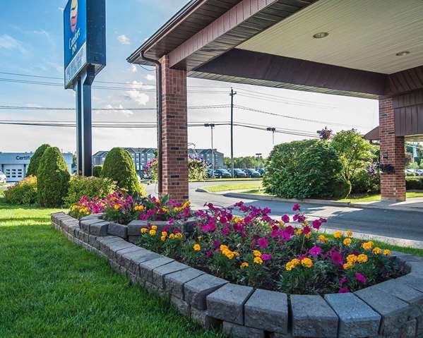 Exterior view - Comfort Inn Fredericton