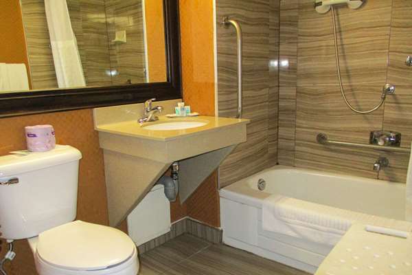  - Comfort Inn Dartmouth