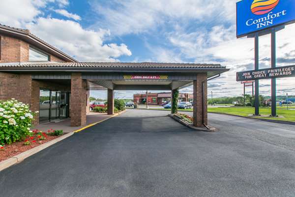 Exterior view - Comfort Inn New Glasgow