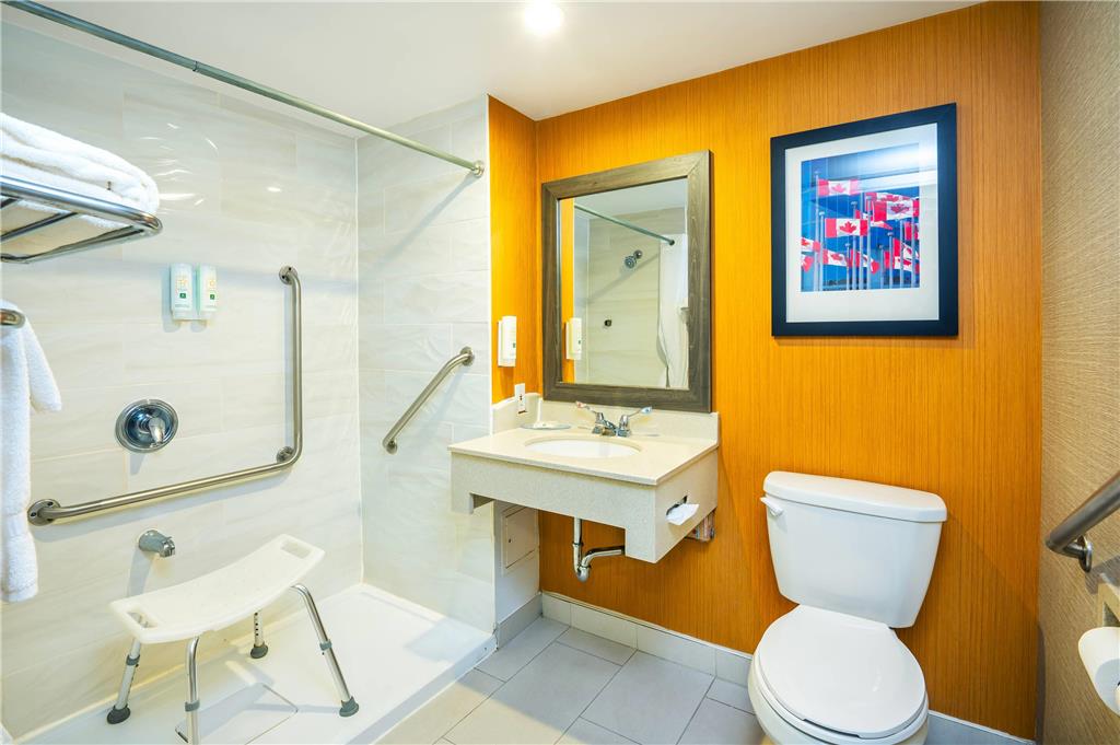 QUALITY INN-guestroom-Guest Room,Bathroom,On-Site.jpg