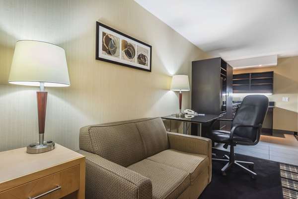  - Comfort Inn Belleville
