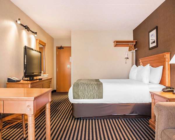 - Comfort Inn Brockville