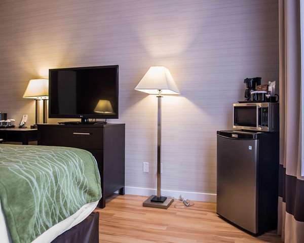  - Comfort Inn Brockville