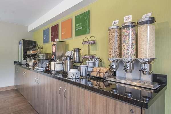 Amenities - Comfort Inn Cobourg