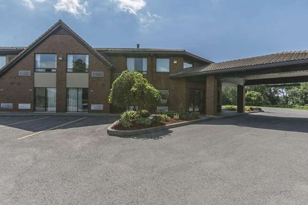 Exterior view - Comfort Inn Cobourg