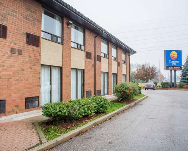Exterior view - Comfort Inn Guelph