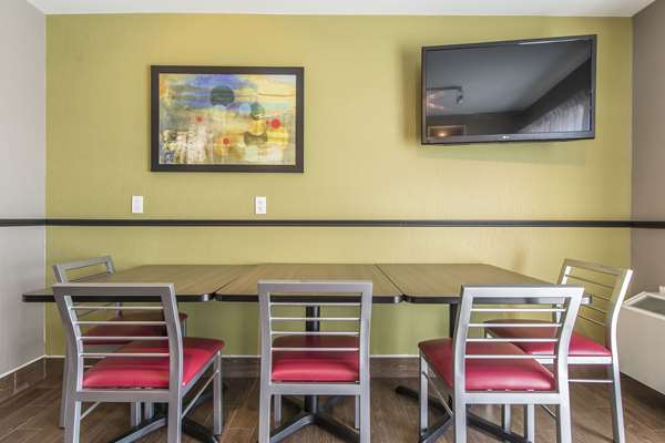 Amenities - Comfort Inn Kapuskasing