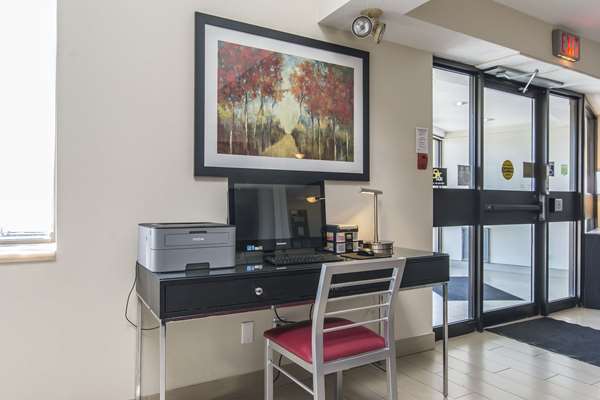 Conference Area - Comfort Inn Kapuskasing