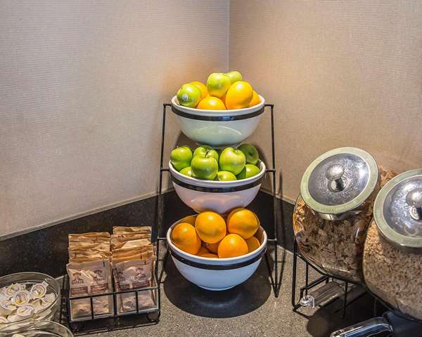 Amenities - Comfort Inn Hwy 401 Kingston