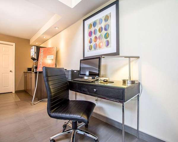 Conference Area - Comfort Inn Kirkland Lake