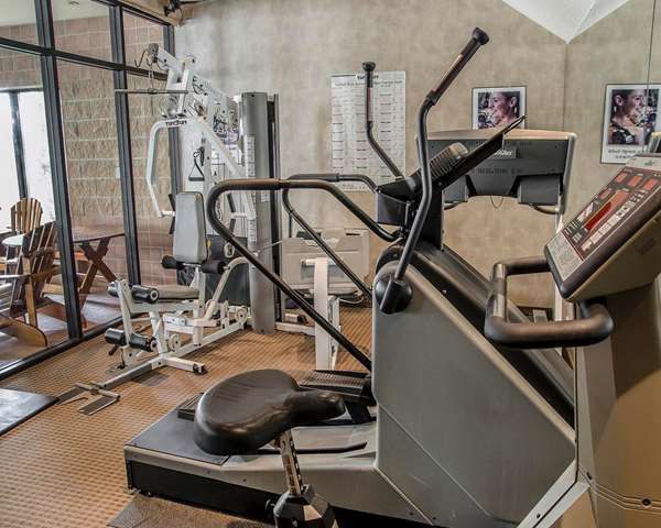 Fitness/ Exercise Room - Comfort Inn Northeast Markham