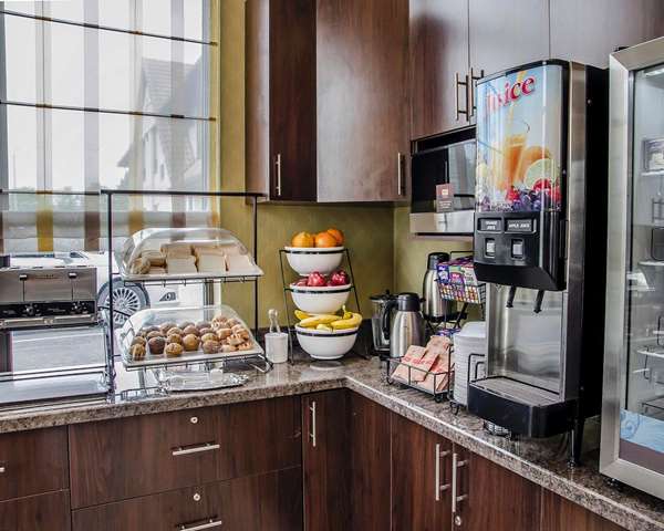 Amenities - Comfort Inn Northeast Markham