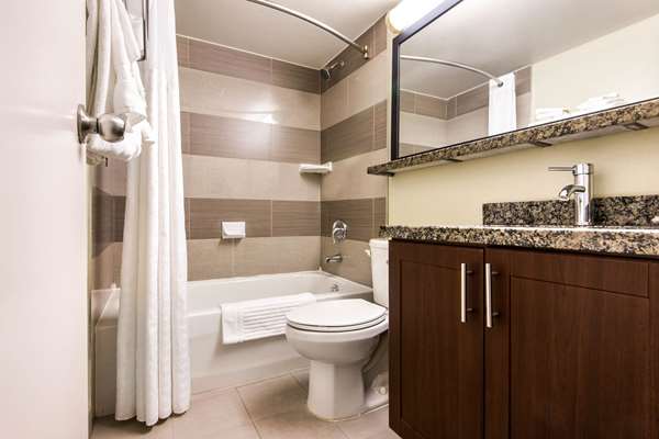 - Comfort Inn Toronto Airport West Mississauga