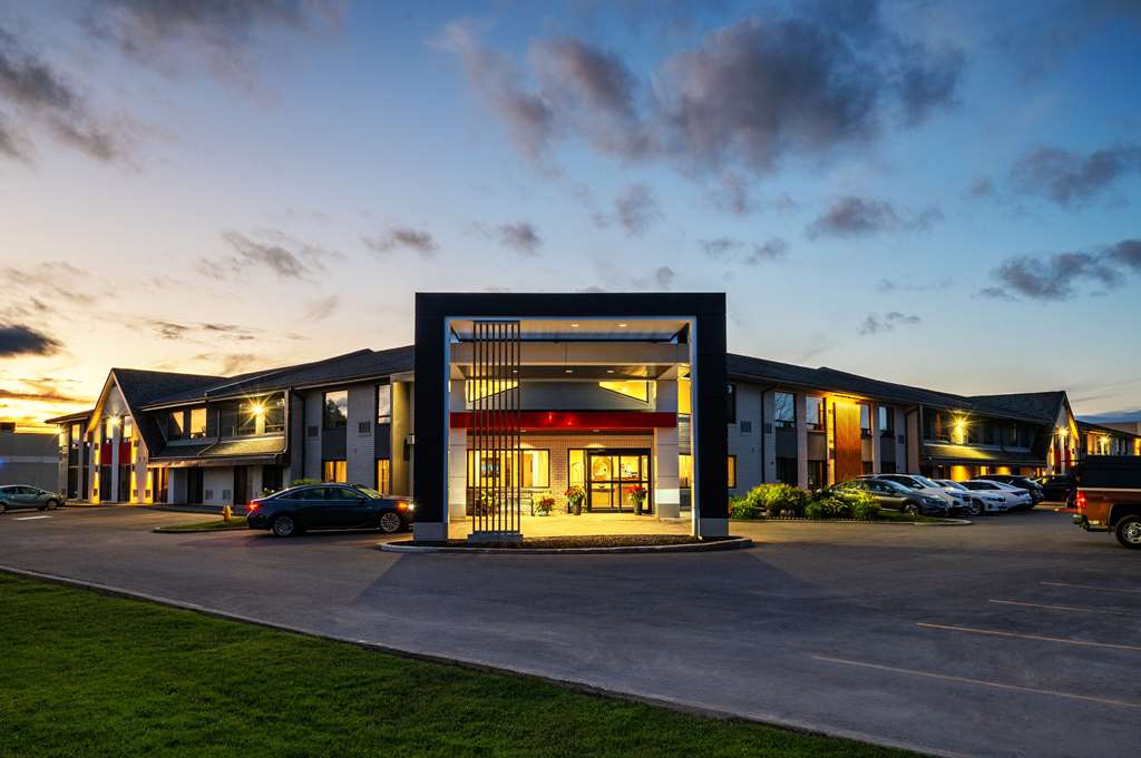 Comfort Inn Newmarket - Aurora