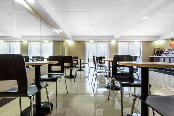 Amenities - Comfort Inn Airport North Bay