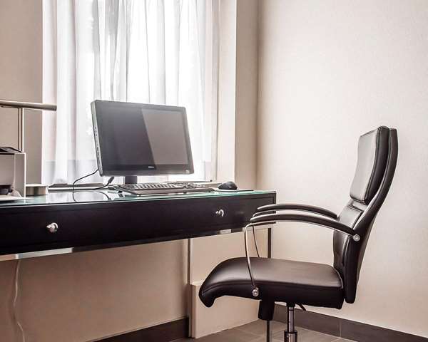 Conference Area - Comfort Inn Orillia