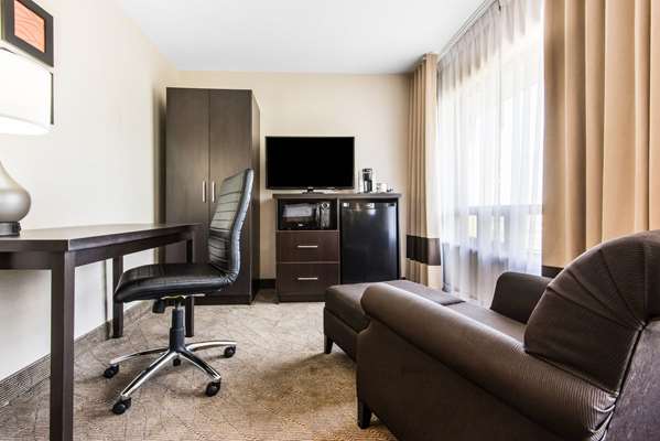  - Comfort Inn Owen Sound
