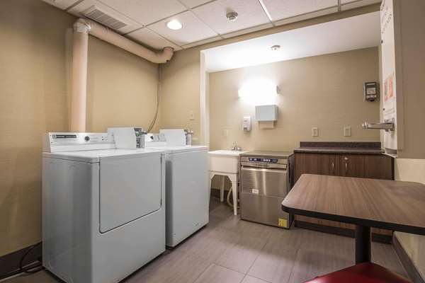 Amenities - Comfort Inn Pickering