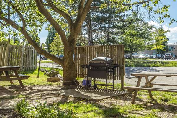  - Quality Suites London