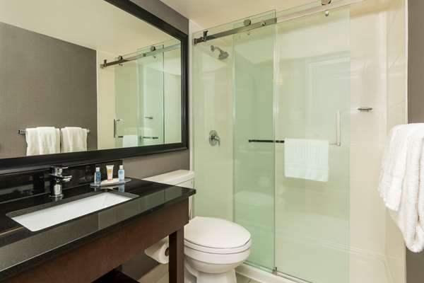  - Comfort Inn Ottawa