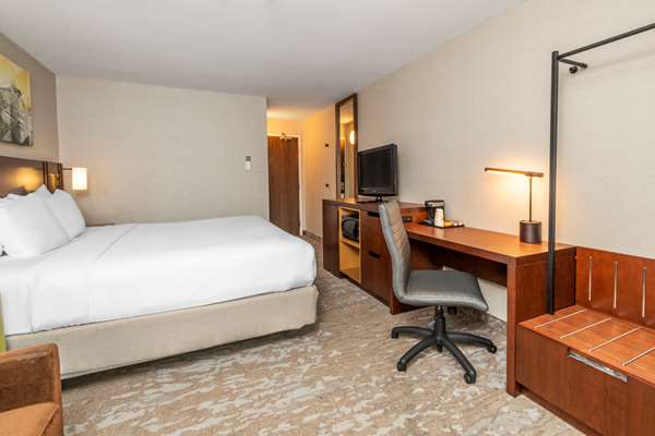  - Comfort Inn Ottawa