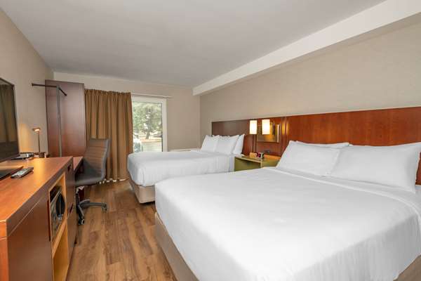  - Comfort Inn Ottawa