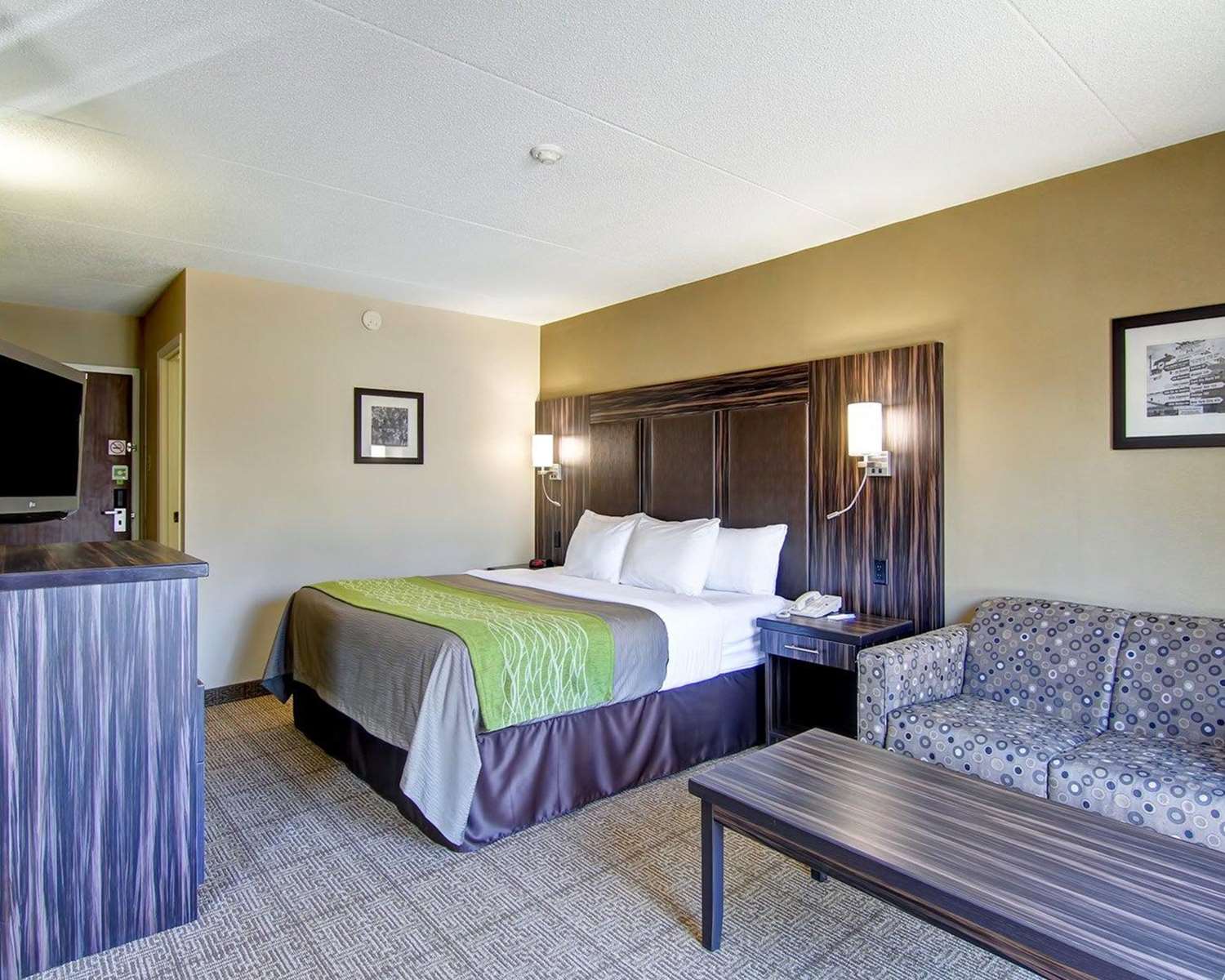 Comfort Inn St Catharines, ON See Discounts