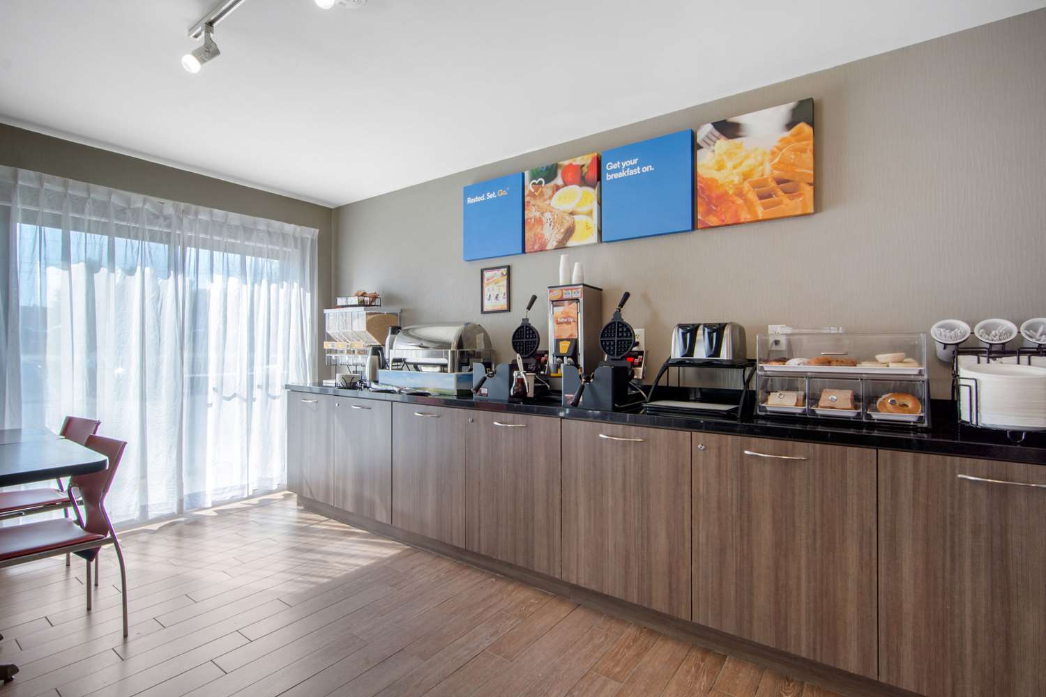 Comfort Inn South End Sudbury, ON See Discounts