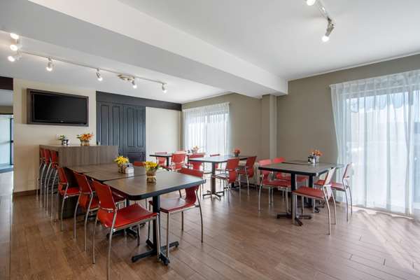 Amenities - Comfort Inn South End Sudbury