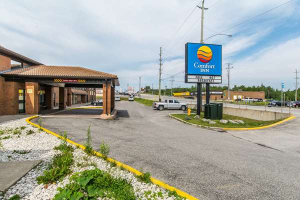Exterior view - Comfort Inn Timmins