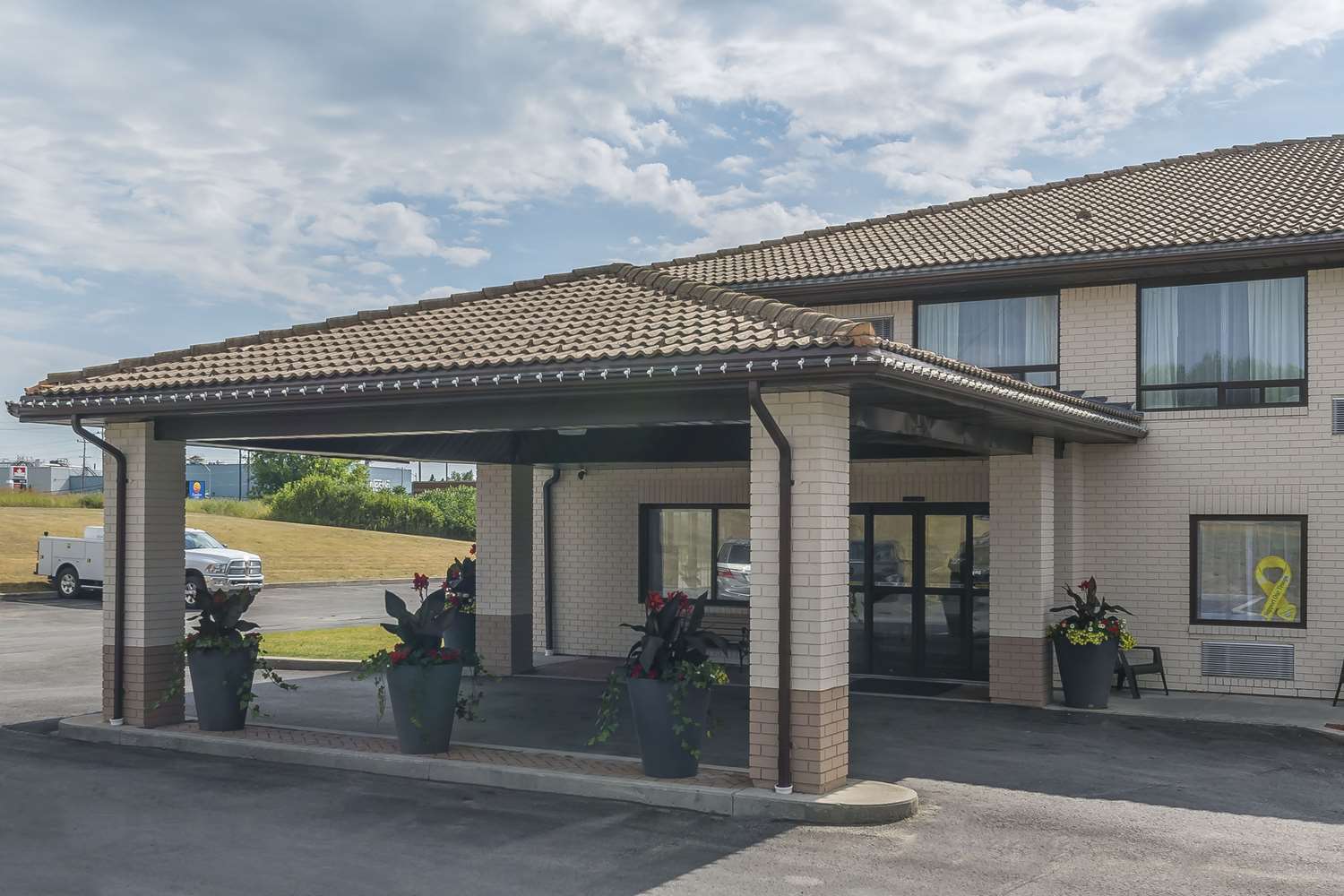 Comfort Inn Trenton, ON See Discounts