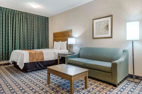 Suite - Quality Suites Whitby