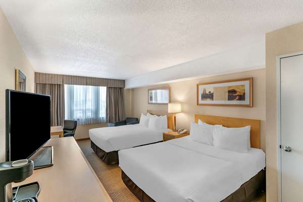 Suite - Quality Hotel Olympic Parc Anjou Montreal