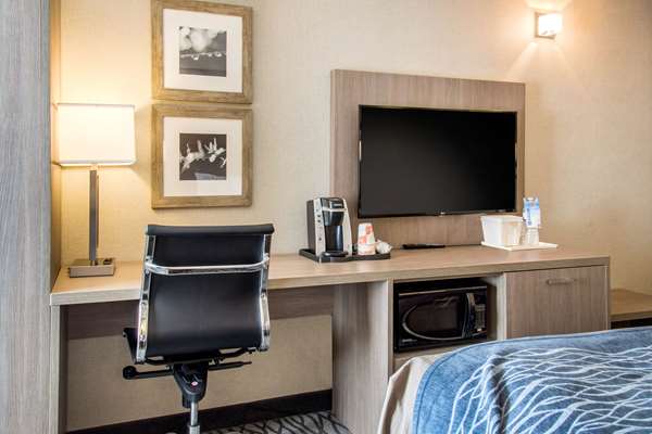  - Comfort Inn Montreal Airport Dorval