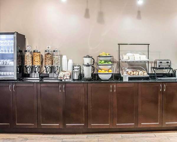 Amenities - Comfort Inn Laval