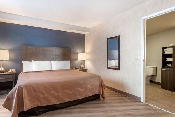 Suite - Quality Suites Quebec City