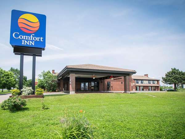 Exterior view - Comfort Inn Quebec Airport East Ancienne Lorette