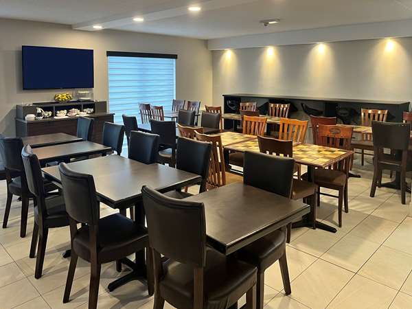 Amenities - Econo Lodge Quebec Airport Ste Foy