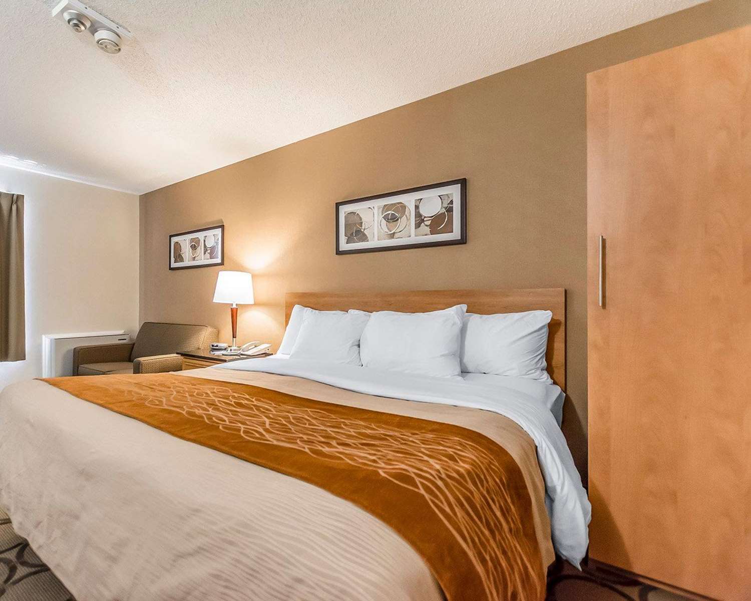 Comfort Inn Riviere du Loup, QC See Discounts