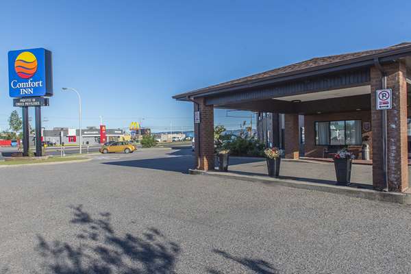 Exterior view - Comfort Inn Sept Iles