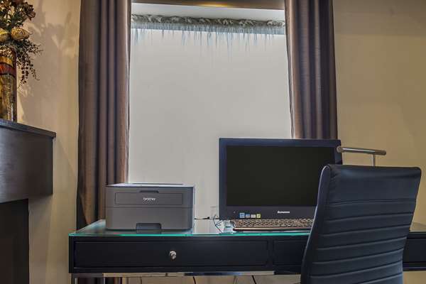 Conference Area - Comfort Inn Sept Iles