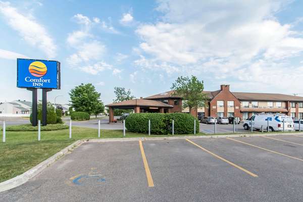 Exterior view - Comfort Inn Trois-Rivieres