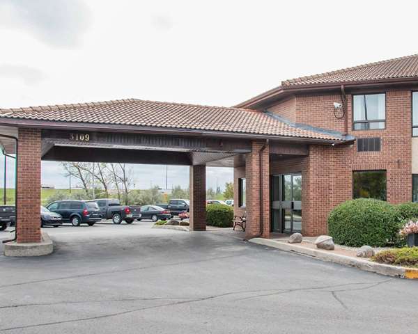 Exterior view - Comfort Inn South Winnipeg