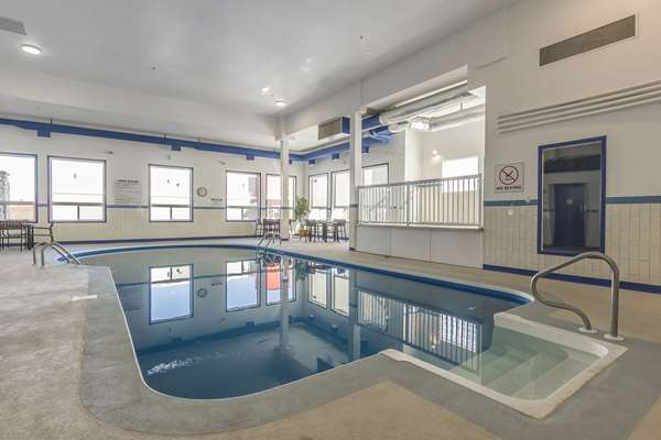 Pool - Comfort Inn & Suites Yorkton