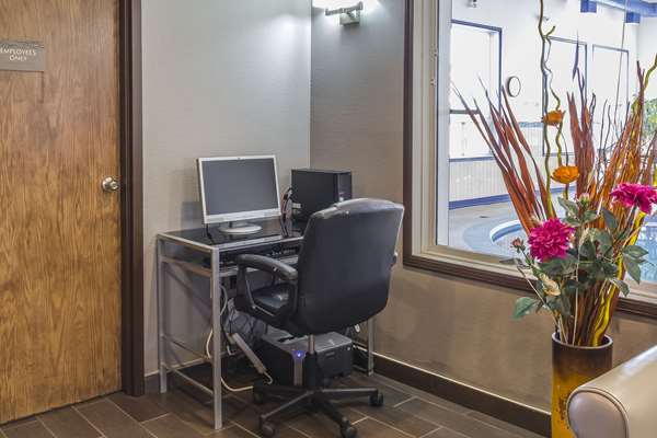 Conference Area - Comfort Inn & Suites Yorkton