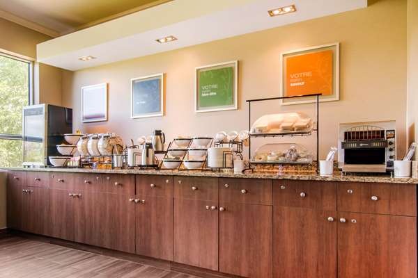 Amenities - Comfort Inn & Suites Shawinigan