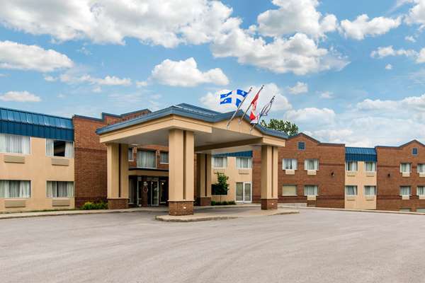 Exterior view - Comfort Inn & Suites Shawinigan