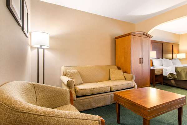  - Comfort Inn & Suites Shawinigan