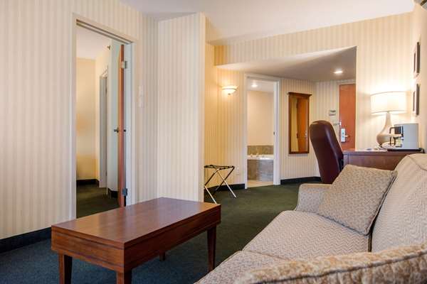 Suite - Comfort Inn & Suites Shawinigan
